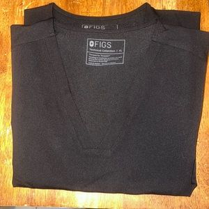 2: XL Black Figs Scrub Top